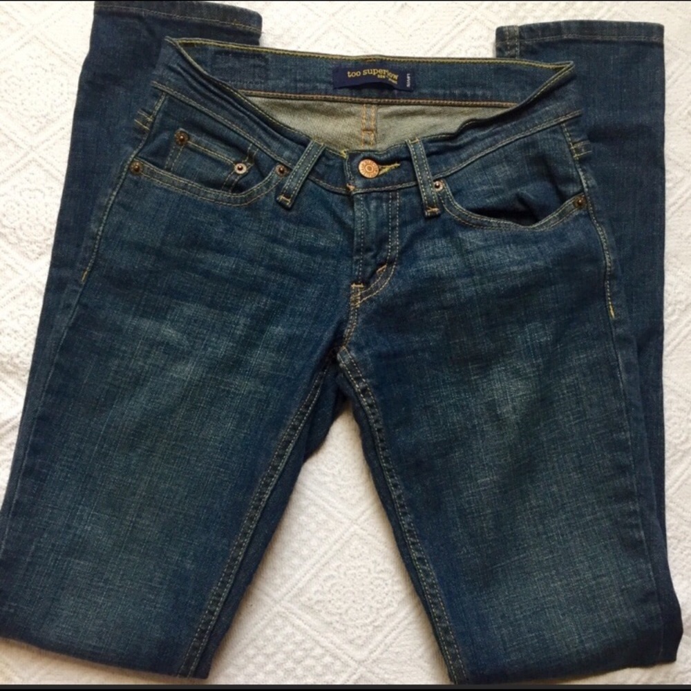 Levi’s skiny dark wash, super low size 0 Medium